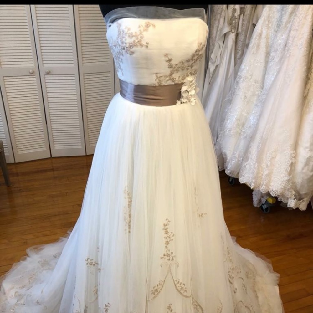 Wedding dress